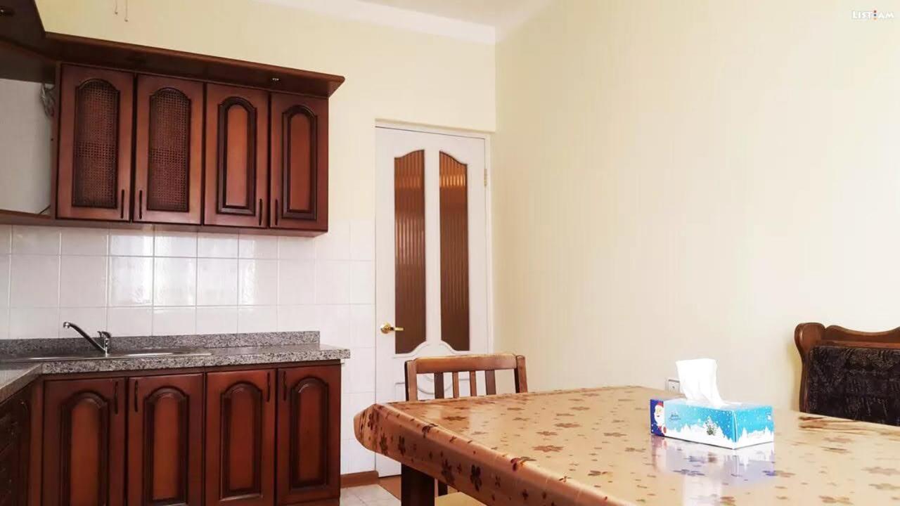 Apartments יירבאן מראה חיצוני תמונה