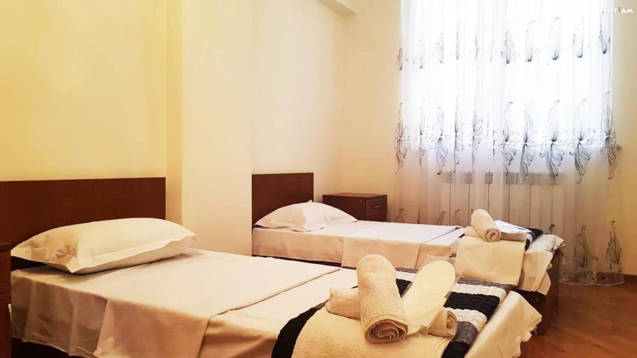 Apartments יירבאן מראה חיצוני תמונה