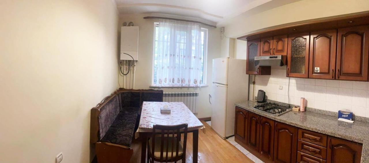 Apartments יירבאן מראה חיצוני תמונה